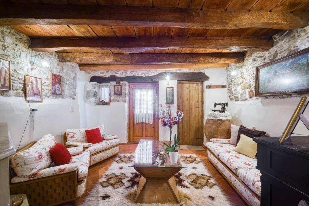 Traditional Cretan Stone House In The Center Of Crete Daire Litos Dış mekan fotoğraf