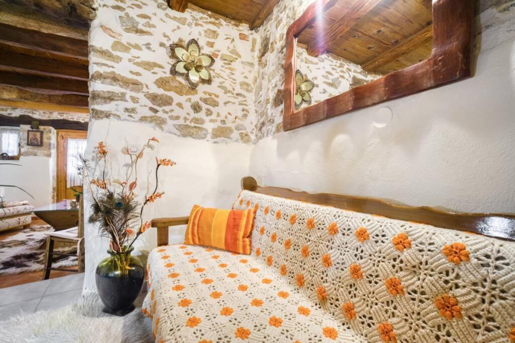Traditional Cretan Stone House In The Center Of Crete Litos Dış mekan fotoğraf