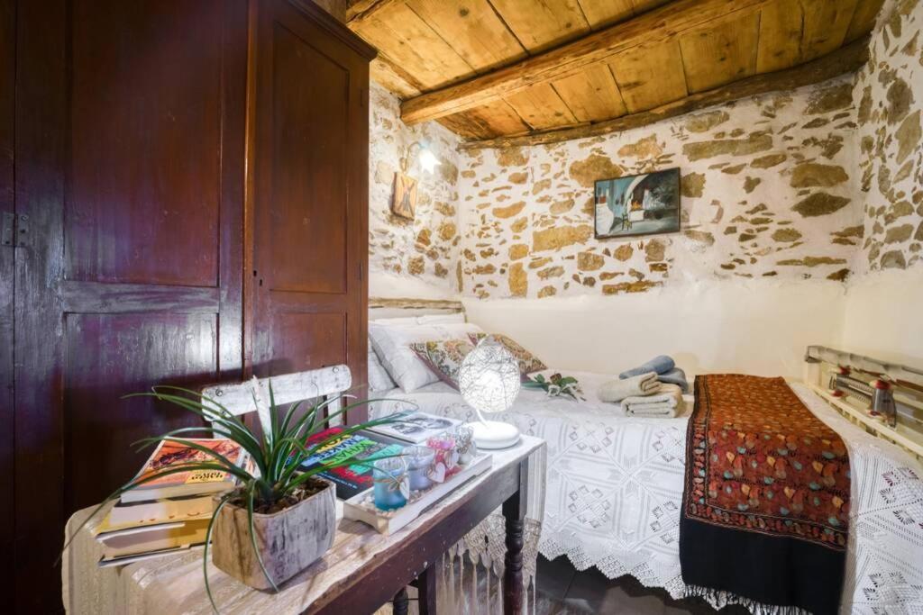 Traditional Cretan Stone House In The Center Of Crete Litos Dış mekan fotoğraf