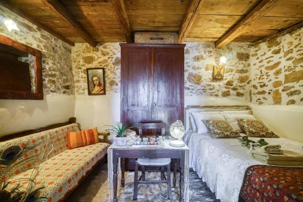Traditional Cretan Stone House In The Center Of Crete Litos Dış mekan fotoğraf