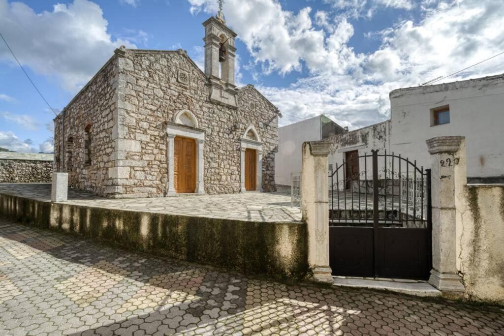 Traditional Cretan Stone House In The Center Of Crete Litos Dış mekan fotoğraf